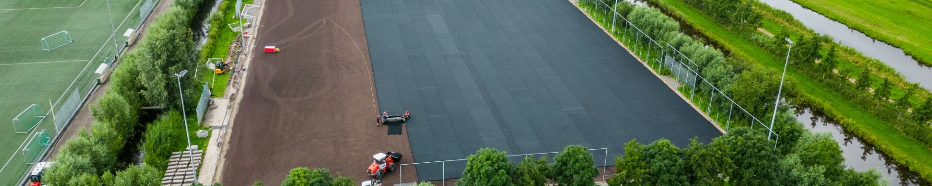 Kunstgrasveld SV Donk luchtfoto